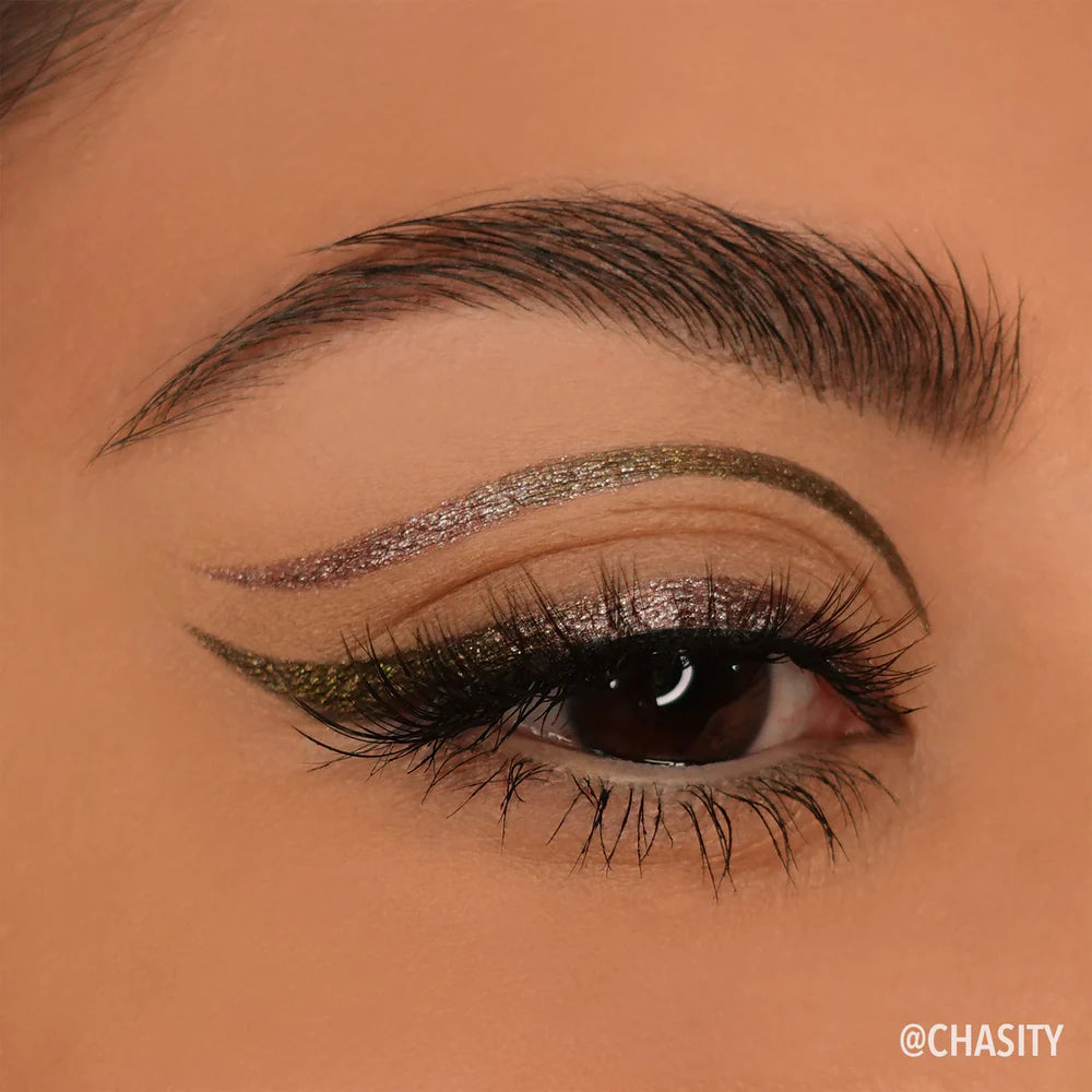 Statement Shimmer Liner