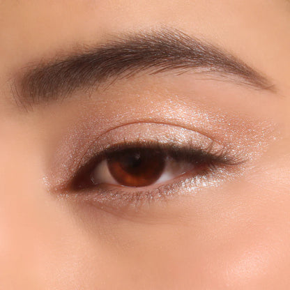 Statement Shimmer Liner