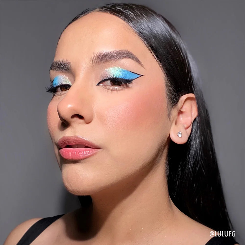 Diamond Daze Liquid Shadow