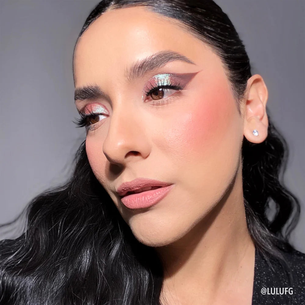 Diamond Daze Liquid Shadow