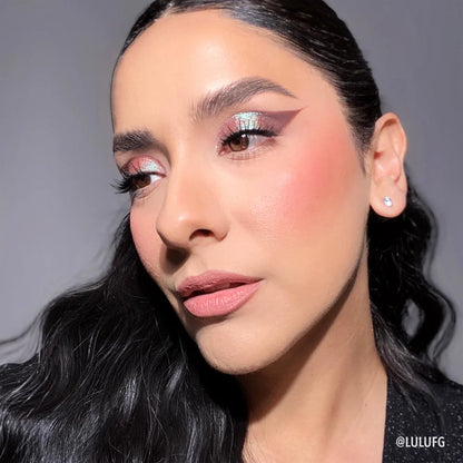 Diamond Daze Liquid Shadow